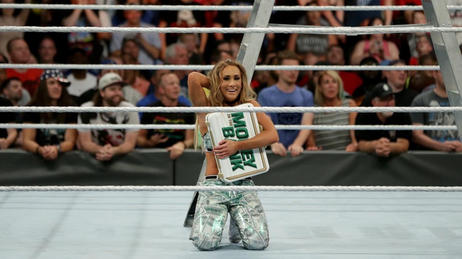 MITB | ¿Carmella es la primera mujer en obtener el maletín de Money in the Bank? – #WWEZONECHILE